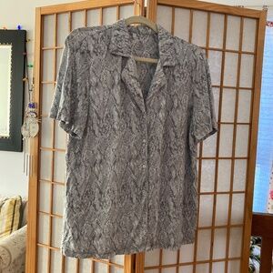 NWT INC International Concepts L Gray Snakeskin Patterned Silky Soft Sleep Set